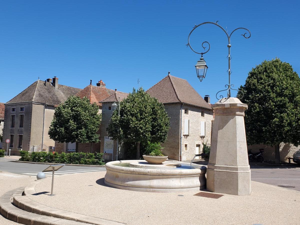 Villa Les Fontaines Laives Exterior foto